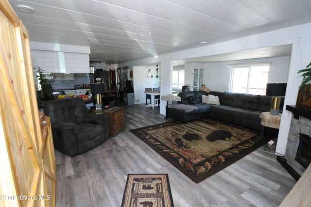 1280 W Iron Horse Circle, Post Falls, ID 83854