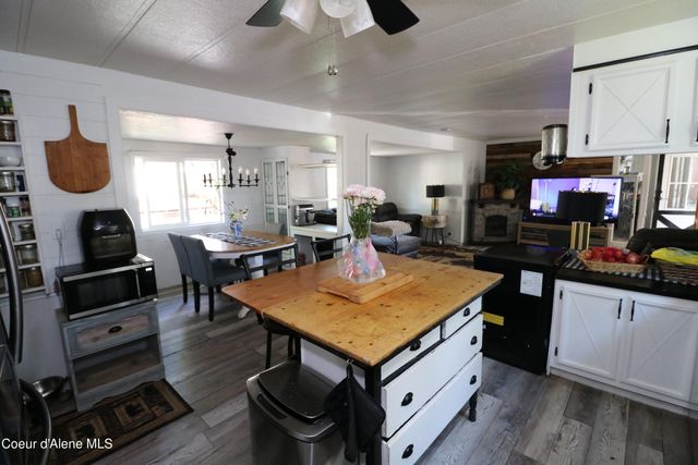 1280 W Iron Horse Circle, Post Falls, ID 83854