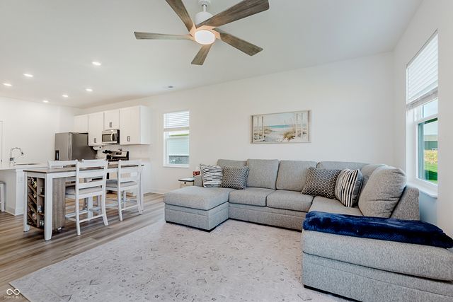 5344 W Glenview Drive W, Mccordsville, IN 46055