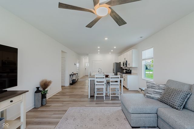 5344 W Glenview Drive W, Mccordsville, IN 46055