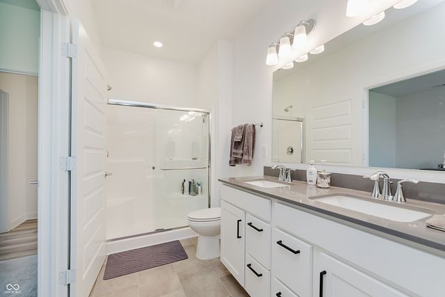 5344 W Glenview Drive W, Mccordsville, IN 46055