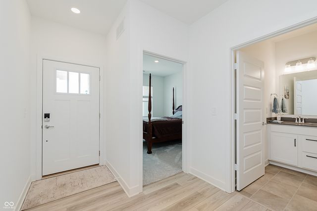 5344 W Glenview Drive W, Mccordsville, IN 46055