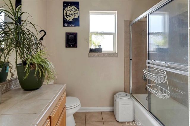 25850 Mountain View, Apple Valley, CA 92308