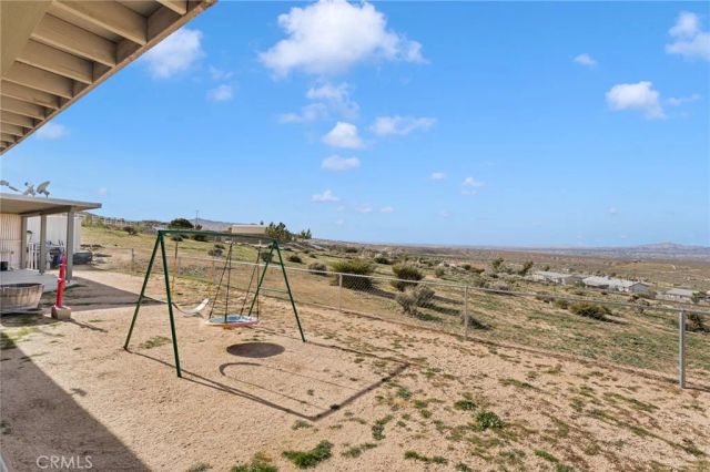 25850 Mountain View, Apple Valley, CA 92308
