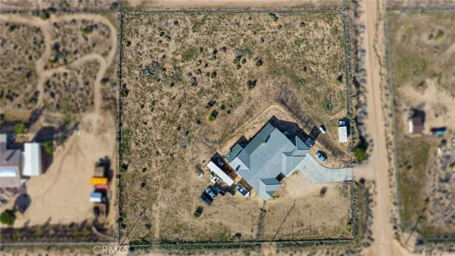 25850 Mountain View, Apple Valley, CA 92308