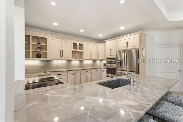 1 Sutherland Ct, Hilton Head Island, SC 29928
