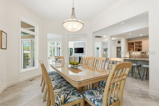 1 Sutherland Ct, Hilton Head Island, SC 29928