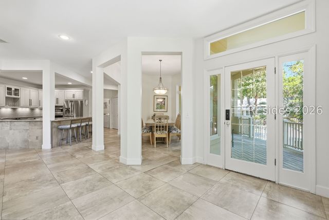 1 Sutherland Ct, Hilton Head Island, SC 29928