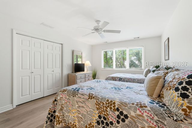 1 Sutherland Ct, Hilton Head Island, SC 29928