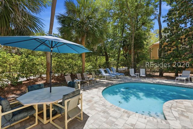 1 Sutherland Ct, Hilton Head Island, SC 29928