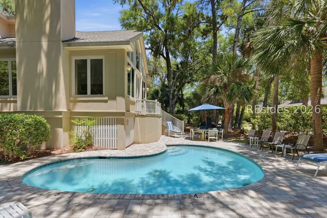 1 Sutherland Ct, Hilton Head Island, SC 29928