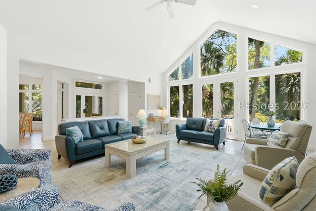 1 Sutherland Ct, Hilton Head Island, SC 29928