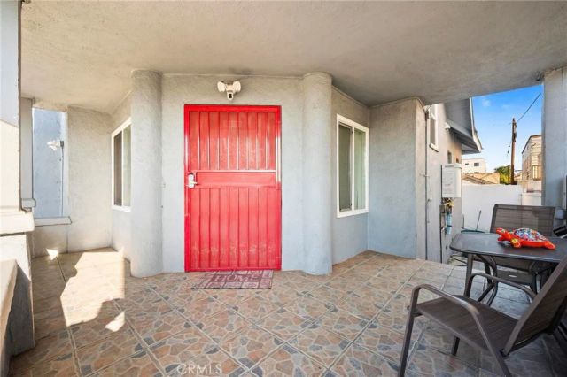 2970 W 11th, Los Angeles, CA 90006