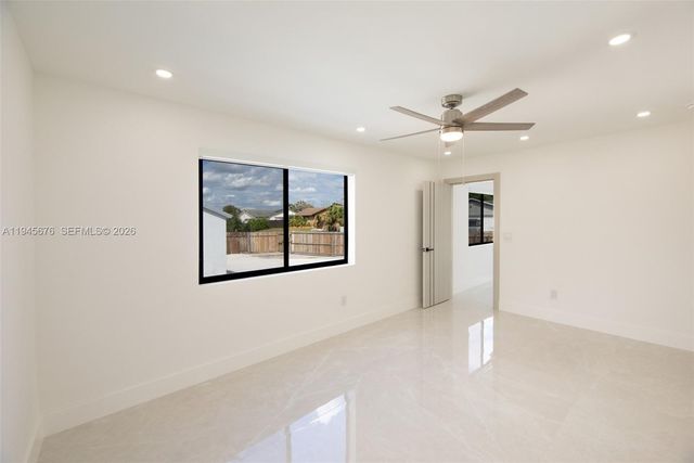 13001 SW 260th Ter, Homestead, FL 33032