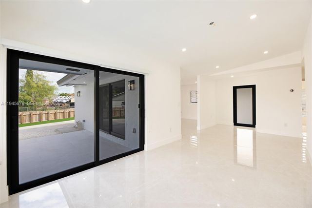 13001 SW 260th Ter, Homestead, FL 33032