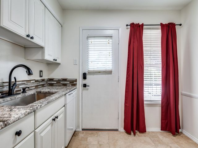 10216 Regal Oaks Drive C, Dallas, TX 75230