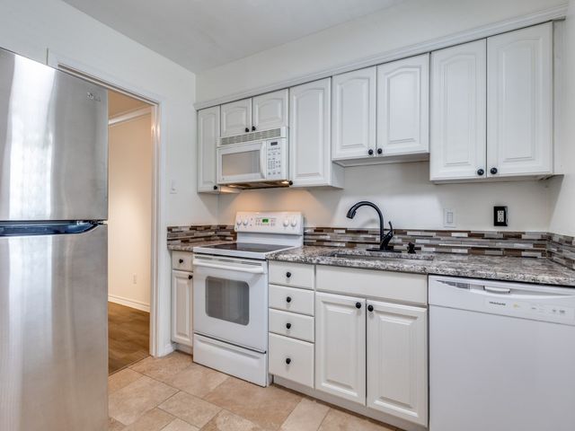 10216 Regal Oaks Drive C, Dallas, TX 75230