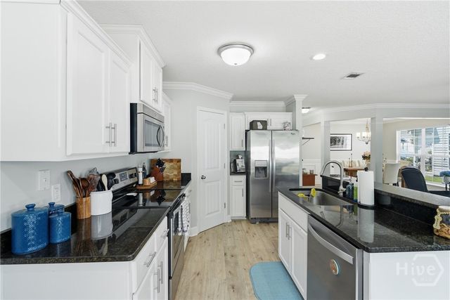 223 Grandview Drive, Hinesville, GA 31313