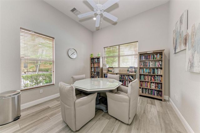 6841 74TH STREET CIRCLE E, Bradenton, FL 34203