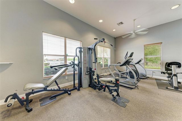 6841 74TH STREET CIRCLE E, Bradenton, FL 34203