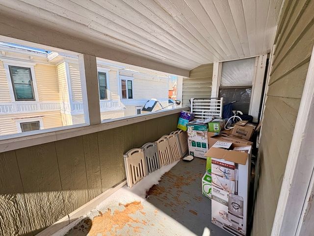 229 Central St, Springfield, MA 01105