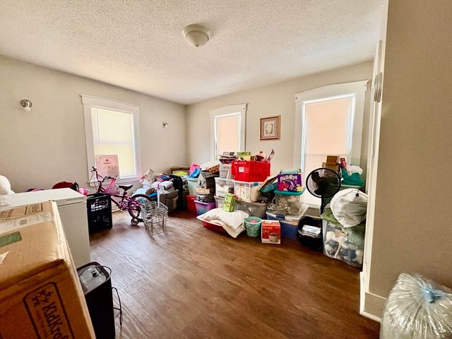229 Central St, Springfield, MA 01105
