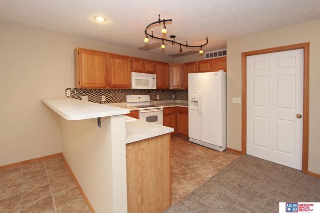 1330 W Carnoustie Court, Lincoln, NE 68521