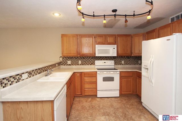 1330 W Carnoustie Court, Lincoln, NE 68521