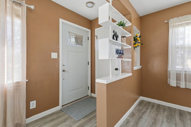 1659 33rd St, Moline, IL 61265