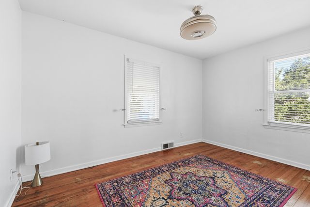 1659 33rd St, Moline, IL 61265