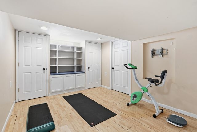 1659 33rd St, Moline, IL 61265