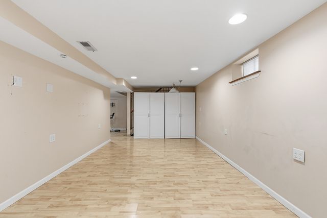 1659 33rd St, Moline, IL 61265