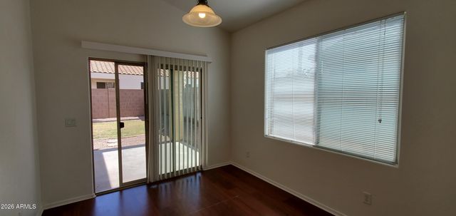 4043 S VINEYARD Avenue, Gilbert, AZ 85297