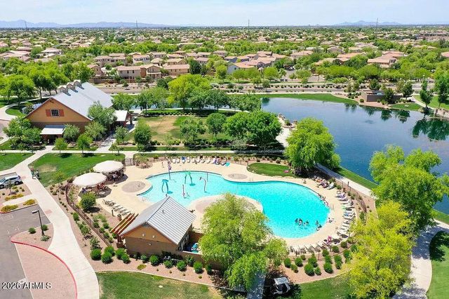 4043 S VINEYARD Avenue, Gilbert, AZ 85297