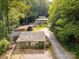 1924 Lamb Mountain Road, Hendersonville, NC 28792