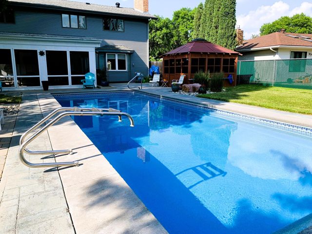 260 Prairiewood Drive S, Fargo, ND 58103