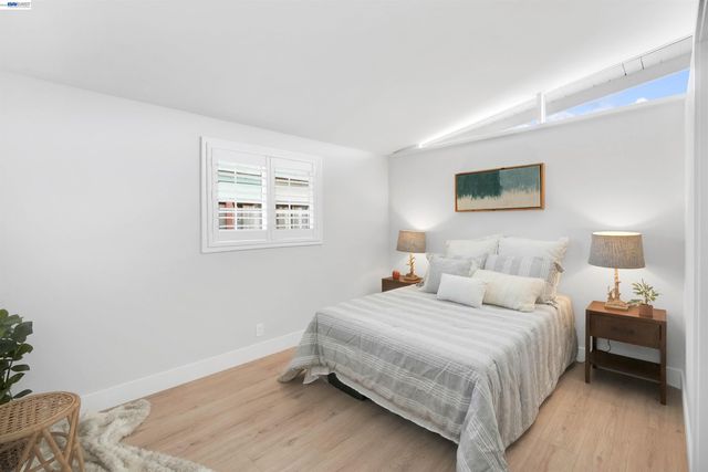 27830 Miami Ave, Hayward, CA 94545