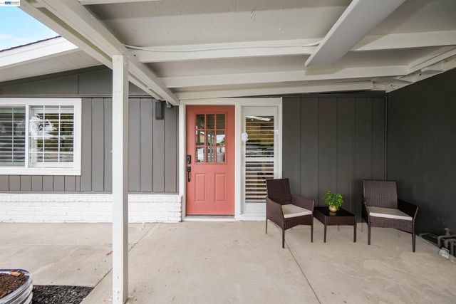 27830 Miami Ave, Hayward, CA 94545