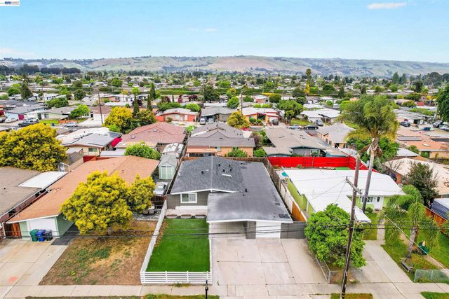 27830 Miami Ave, Hayward, CA 94545
