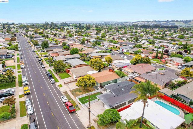27830 Miami Ave, Hayward, CA 94545
