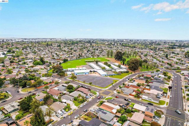 27830 Miami Ave, Hayward, CA 94545