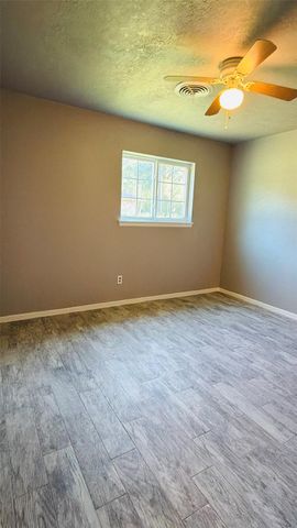 519 Magnolia Avenue, Crosby, TX 77532