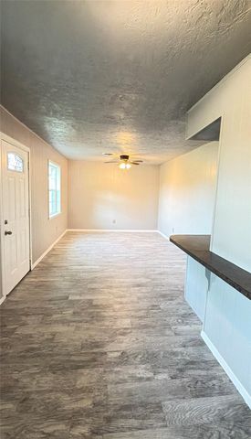 519 Magnolia Avenue, Crosby, TX 77532