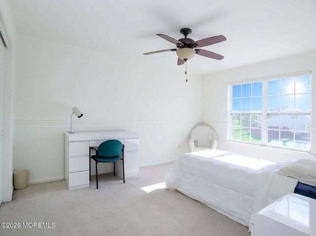 16 Tryall Boulevard, Monroe, NJ 08831