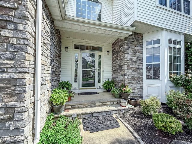 16 Tryall Boulevard, Monroe, NJ 08831