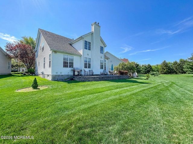 16 Tryall Boulevard, Monroe, NJ 08831