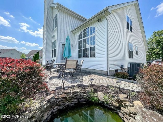 16 Tryall Boulevard, Monroe, NJ 08831