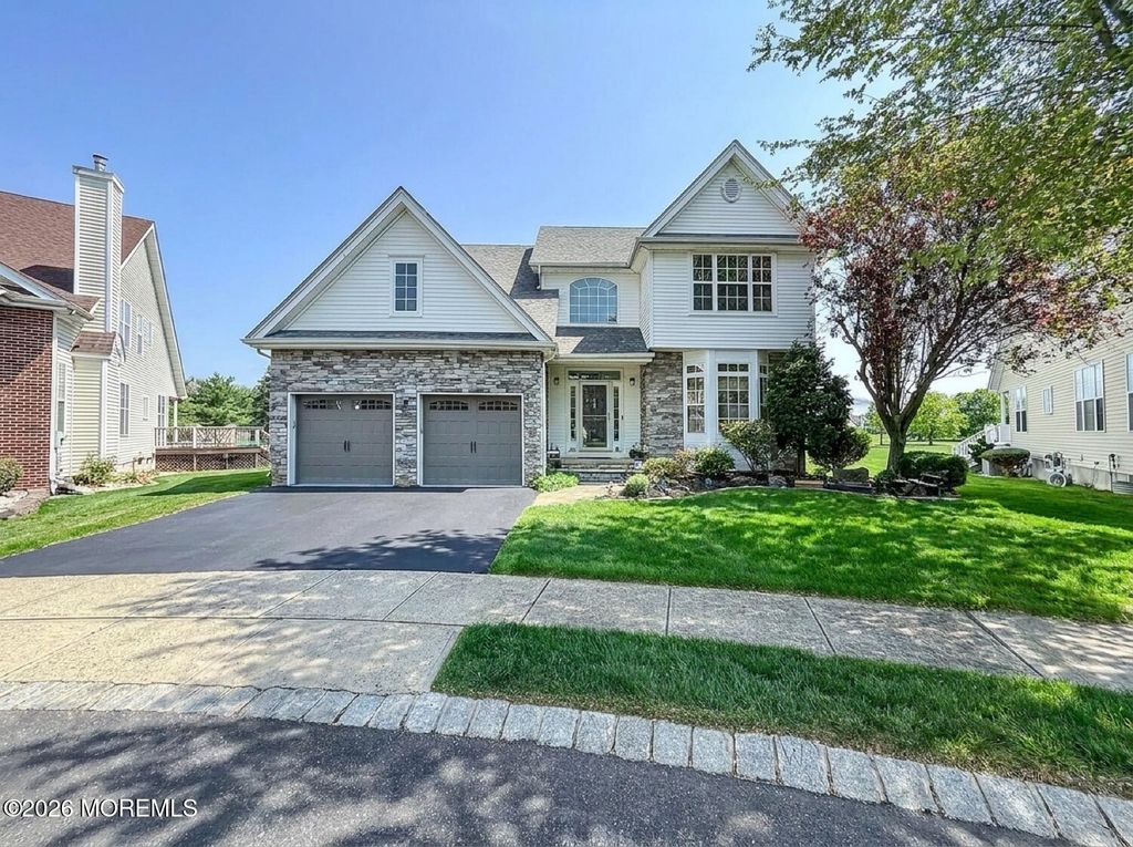 16 Tryall Boulevard, Monroe, NJ 08831