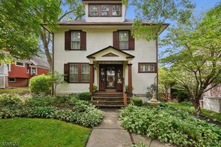4 Fairwood Rd, Madison Boro, NJ 07940