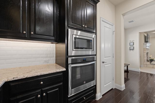 15532 Pioneer Bluff Trail, Fort Worth, TX 76262